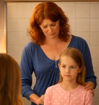 Jeg ble sjokkert da min seks år gamle datter spurte meg hvorfor «Mr. Tomas» bare kom om natten, når jeg sov. Jeg kjenner ingen som heter Tomas, så jeg satte opp et kamera på rommet hennes og ventet