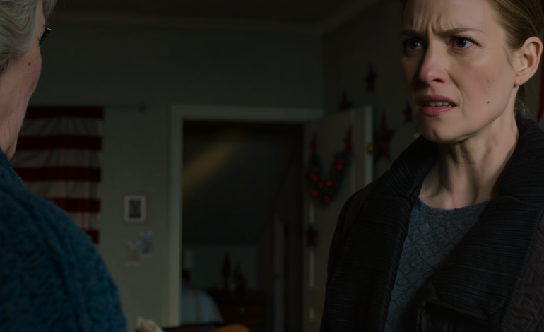 En uke før jul hørte jeg sønnen min si til kona si rett utenfor vaskerommet at «den største gaven ville vært om mamma bare døde». Jeg gråt ikke, gikk ikke inn og konfronterte dem, jeg åpnet bare boliglånsmappen på nytt, ringte min avdøde manns tidligere advokat, bestilte en billett til Paris og la noe på Daniels skrivebord som fikk hele huset til å bli stille akkurat da julemorgenen begynte – Nyheter