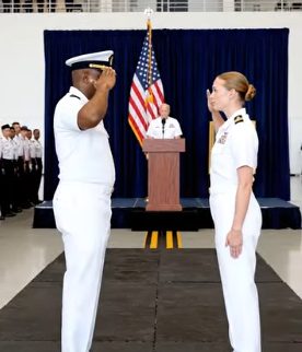 “One day you’ll make something of yourself,” Dad said at his Navy retirement—then his former commanding officer walked up, saluted me, and said, “Admiral Ellis… I didn’t know you were Chief Ellis’s daughter.” Dad’s hand paused mid-toast. “What did you call her?” I kept my smile steady as he finally understood who I was.