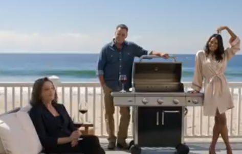 Moren min la ut bilder: «familieferie! Så fredelig uten drama!” De var i mitt strandhus i Malibu. Jeg ga aldri tillatelse. Jeg ringte eiendomsforvalteren min: «endre alle koder. Nå.” Ved midnatt ble de låst ute med bagasjen på sanden.
