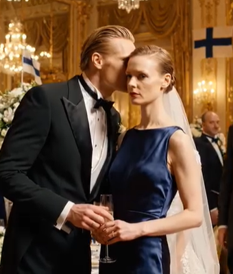 “Voi sisko, vielä siinä pienessä yrityksessä,” veljeni nauroi häissään. Muutaman minuutin kuluttua hänen toimitusjohtajansa lähestyi minua yllättyneenä. “Rouva, en tien…